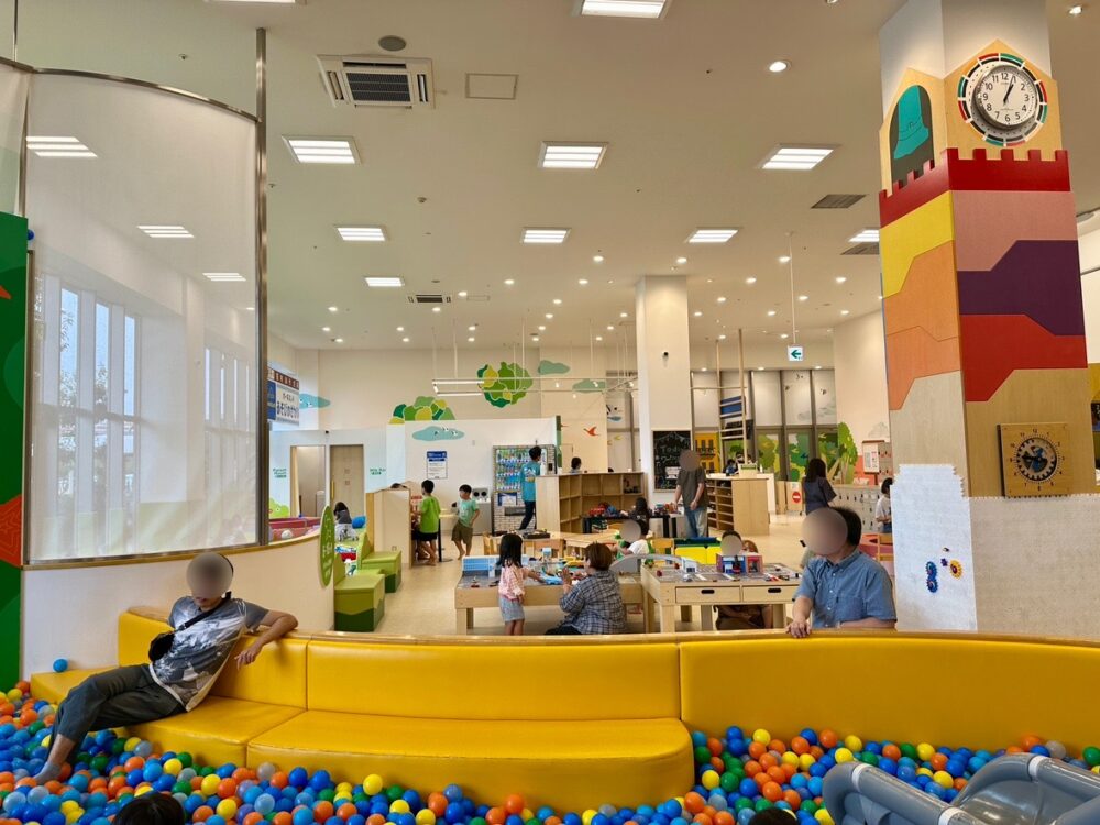 午後の「あそびのせかい」の様子