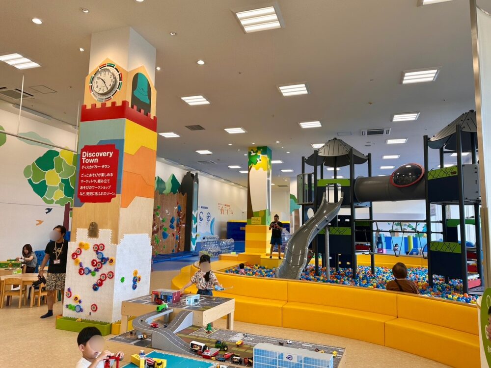 あそびのせかい内観1
