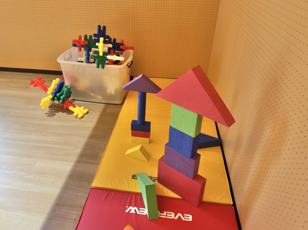 まつぼっくるの屋内ひろば(未就学児時間)の遊具