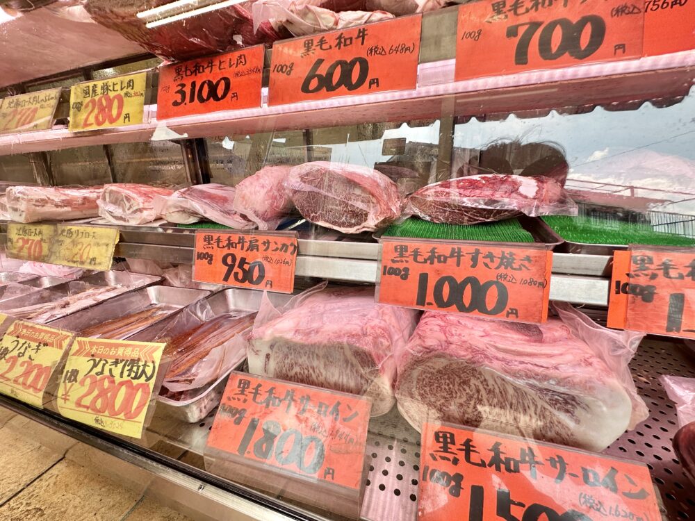 肉の大丸のショーケース